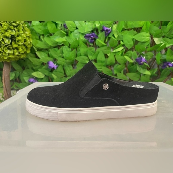 Yellow Box Melodee Suede Slip-On Mules Midnight Black Women Size 8.5 Casual Shoe - Picture 12 of 13